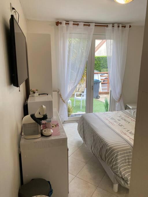 Chambre Avec Entree Independante Situation Ideale Serris Dış mekan fotoğraf